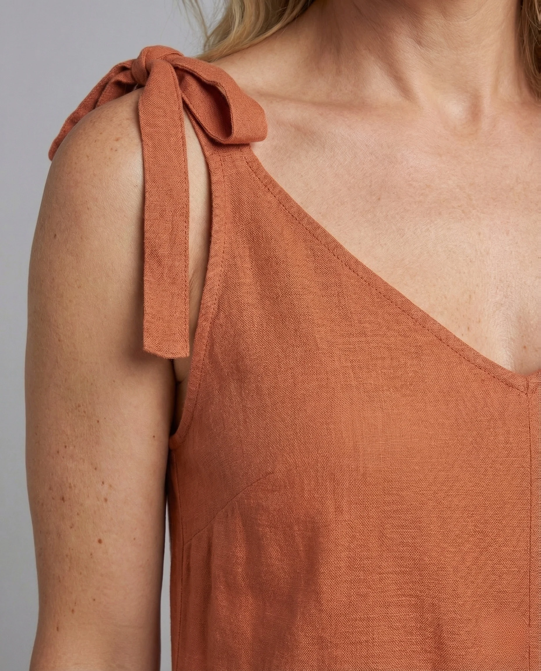 Damen Culotte-Overall mit Schleifenträgern - Image 3