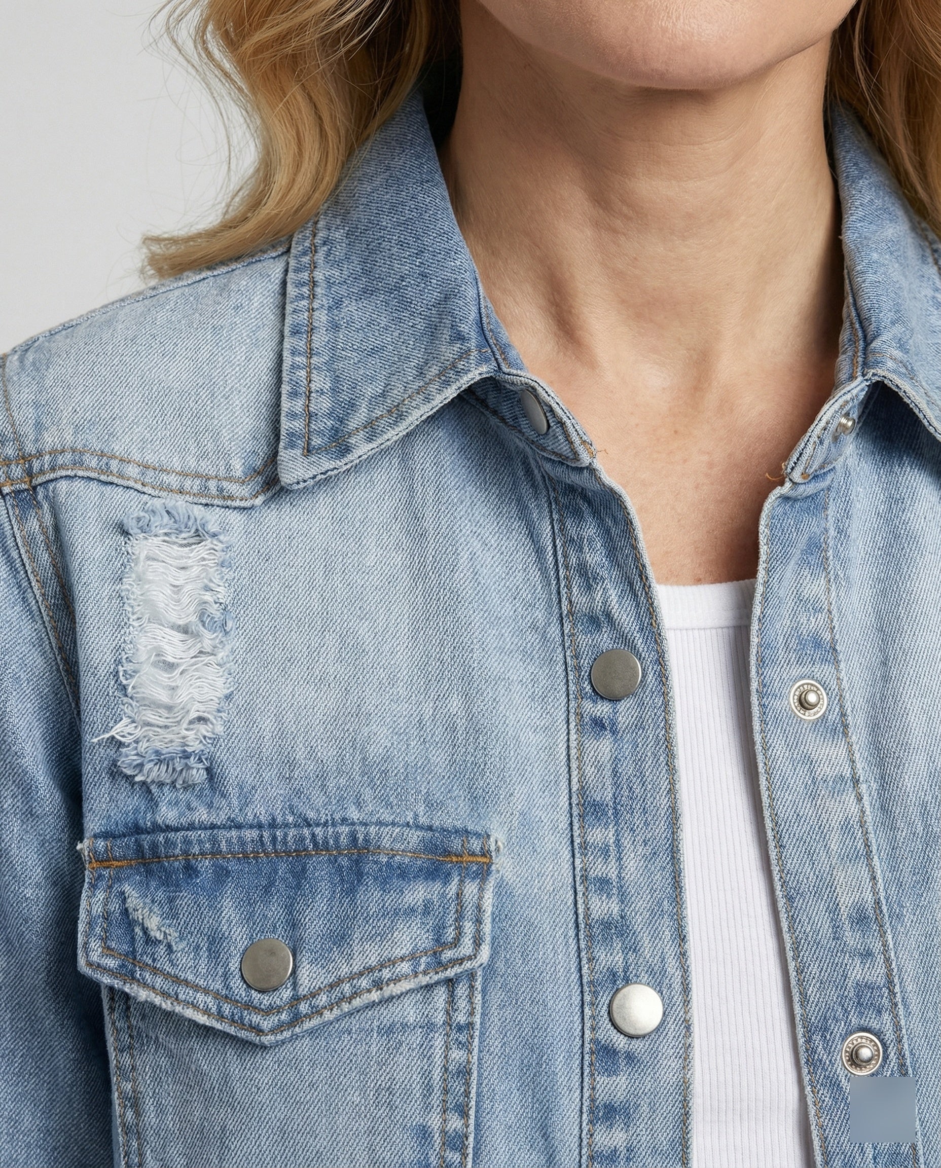 Damen Jeansjacke Hemdschnitt weit - Image 4