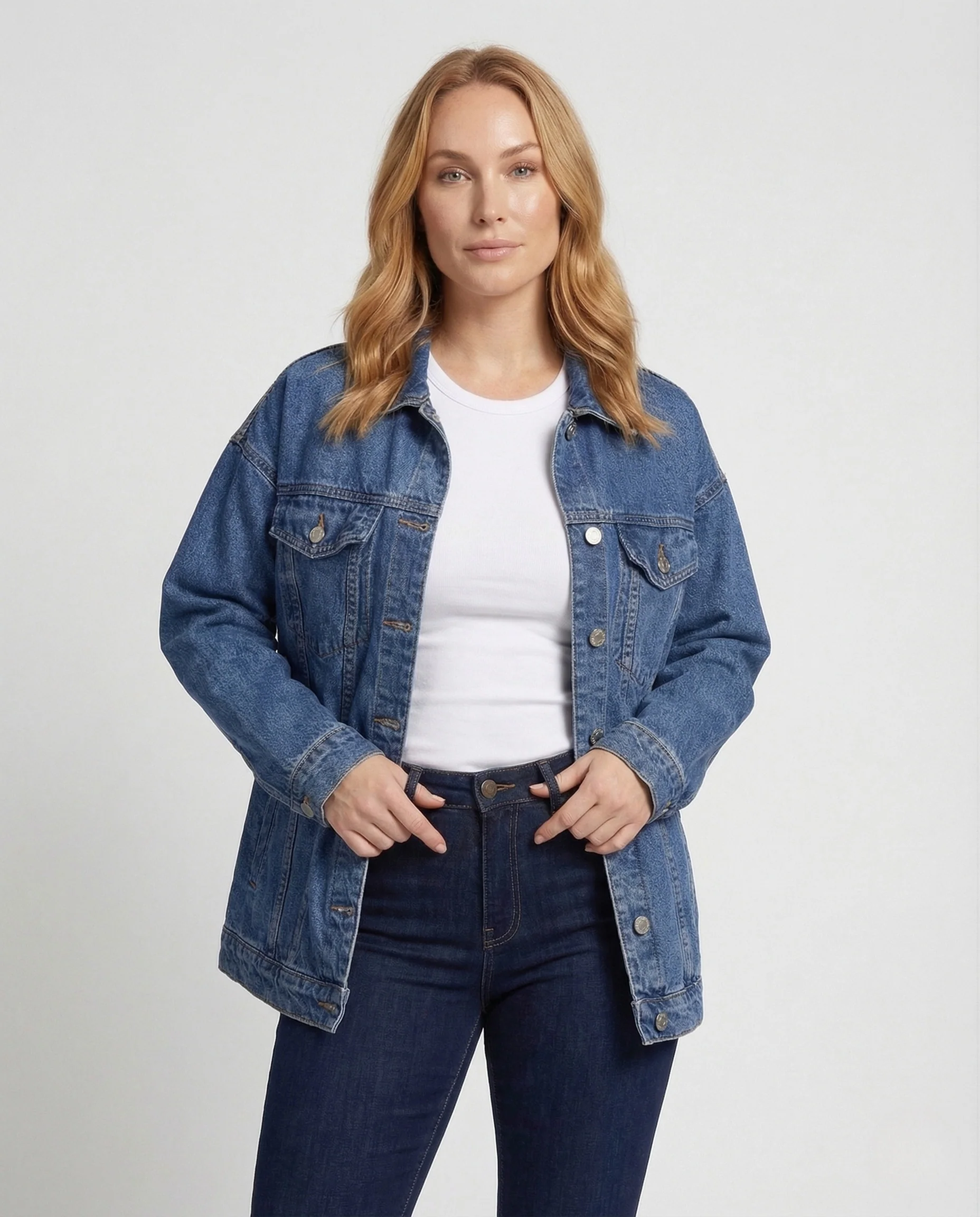 Damen Oversize Jeansjacke mit Brusttaschen und Klassischem Kragen - Image 2