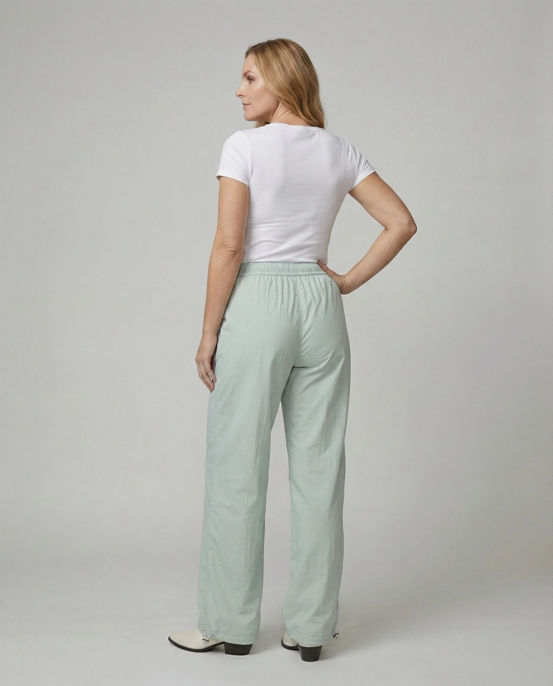 Weite Palazzo-Hose mit elastischem Gummibund, Eingrifftaschen und Kordelzugsaum Heidi-Mode - Image 5