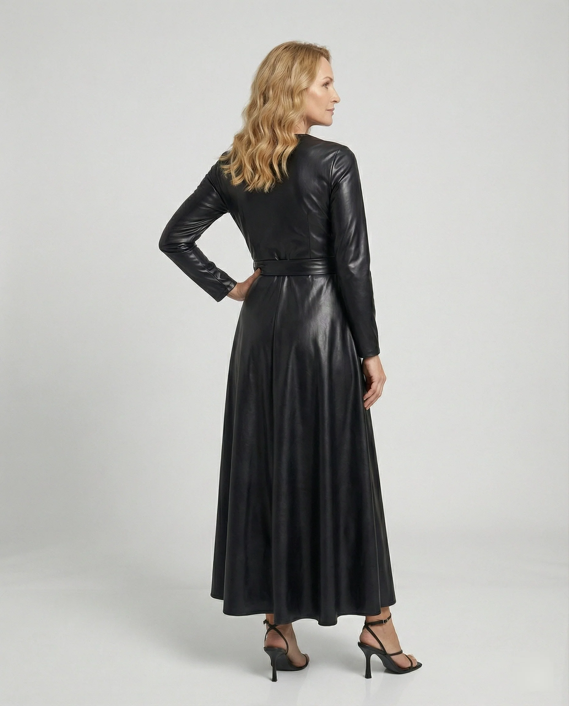 Damen Maxikleid Kunstleder Wickeloptik - Image 2