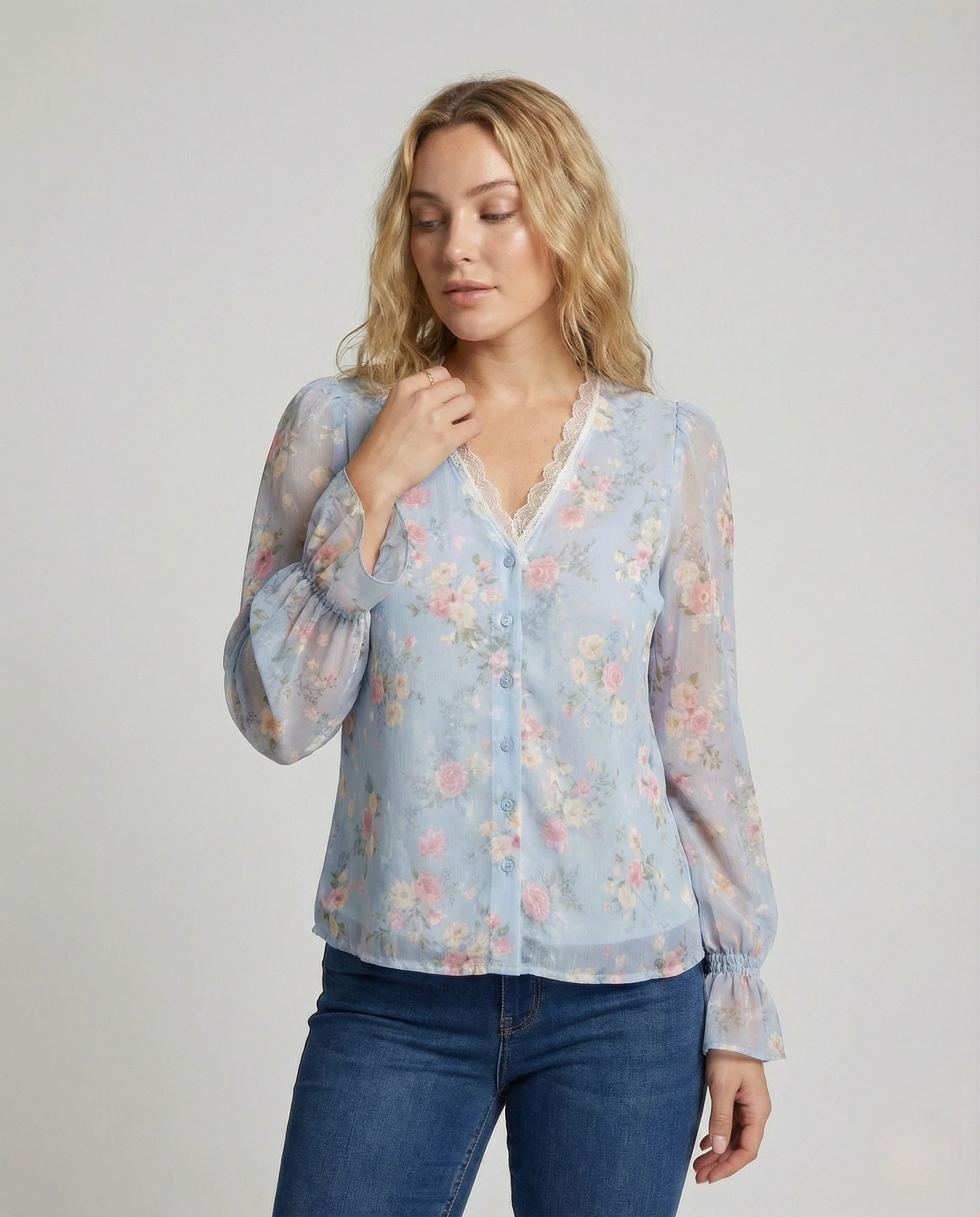 Damen Spitzenbluse mit V-Ausschnitt - Image 2