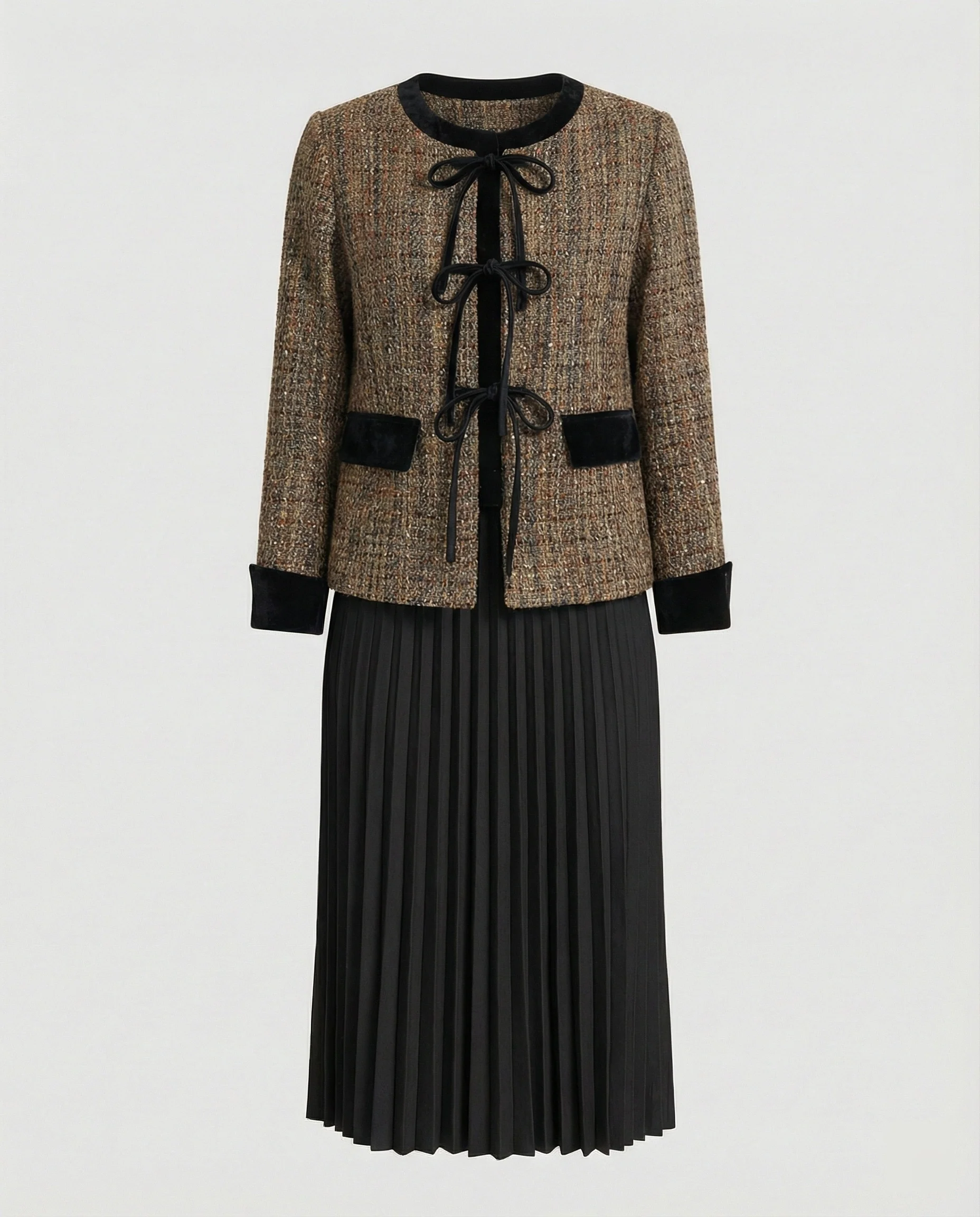 Zweiteiliges Ensemble Boucléjacke mit Rundhalsausschnitt und plissiertem Midikleid - Image 9