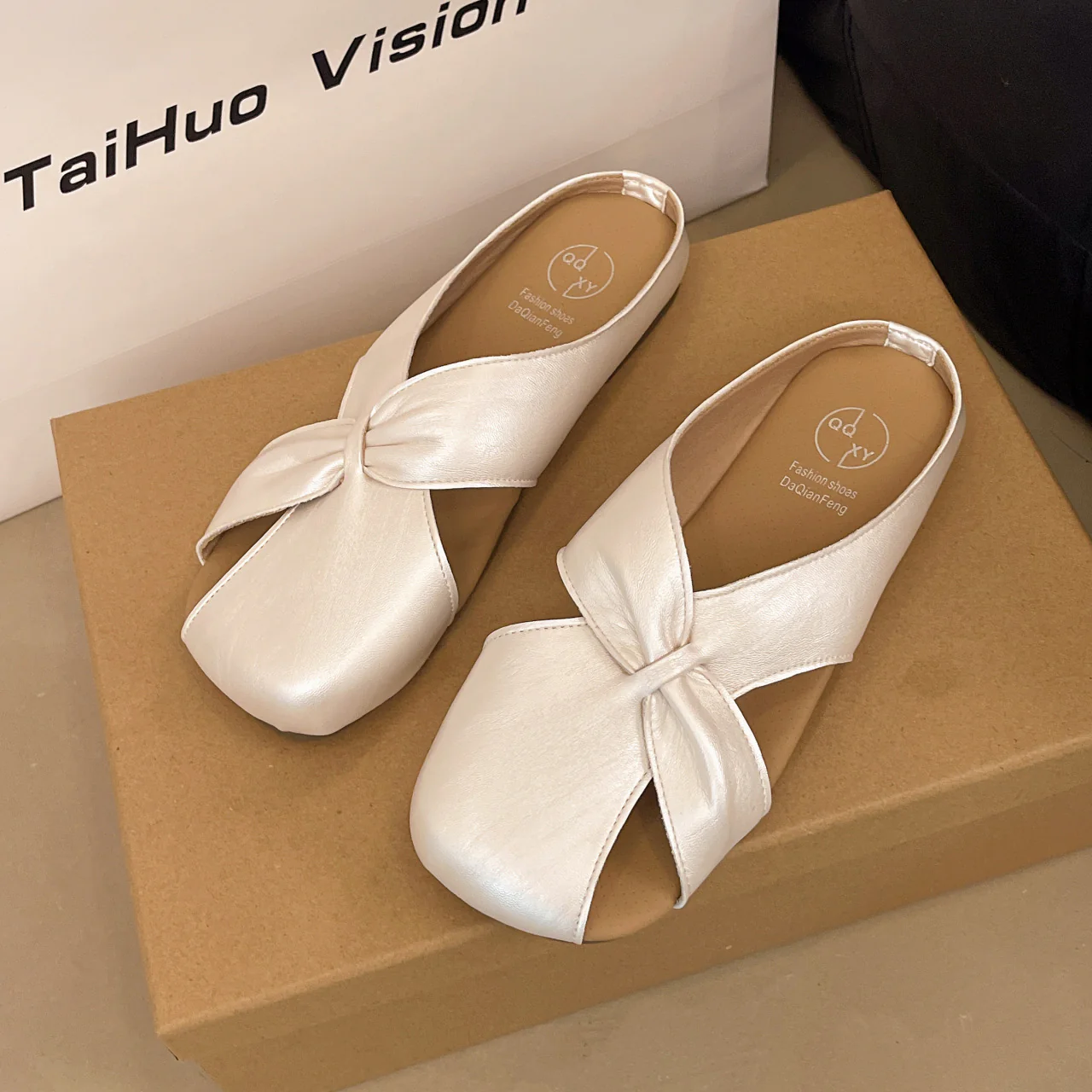 Damen offene Clogs mit modischem Knotendesign und bequemem Fußbett Heidi Mode - Image 4