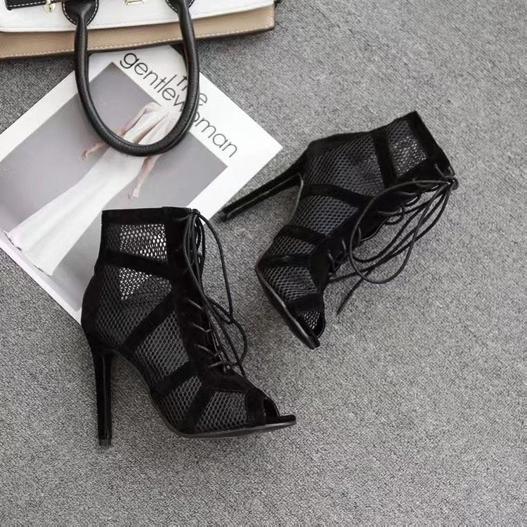 Damen Offene Stiefel Im Einzigartigen Netzdesign mit Eleganter Schnürung Heidi-Mode - Image 2
