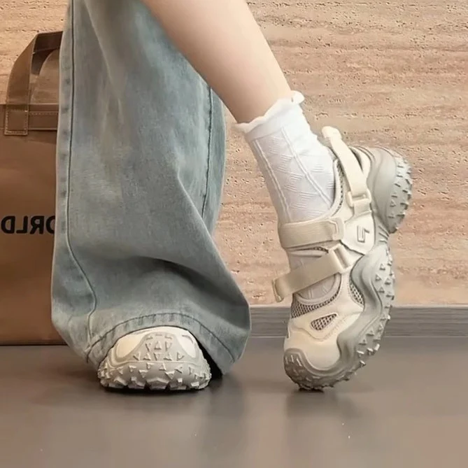 Damen Outdoor-Sneaker mit atmungsaktiver Mesh-Oberfläche und rutschfester Profilsohle Heidi Mode - Image 3