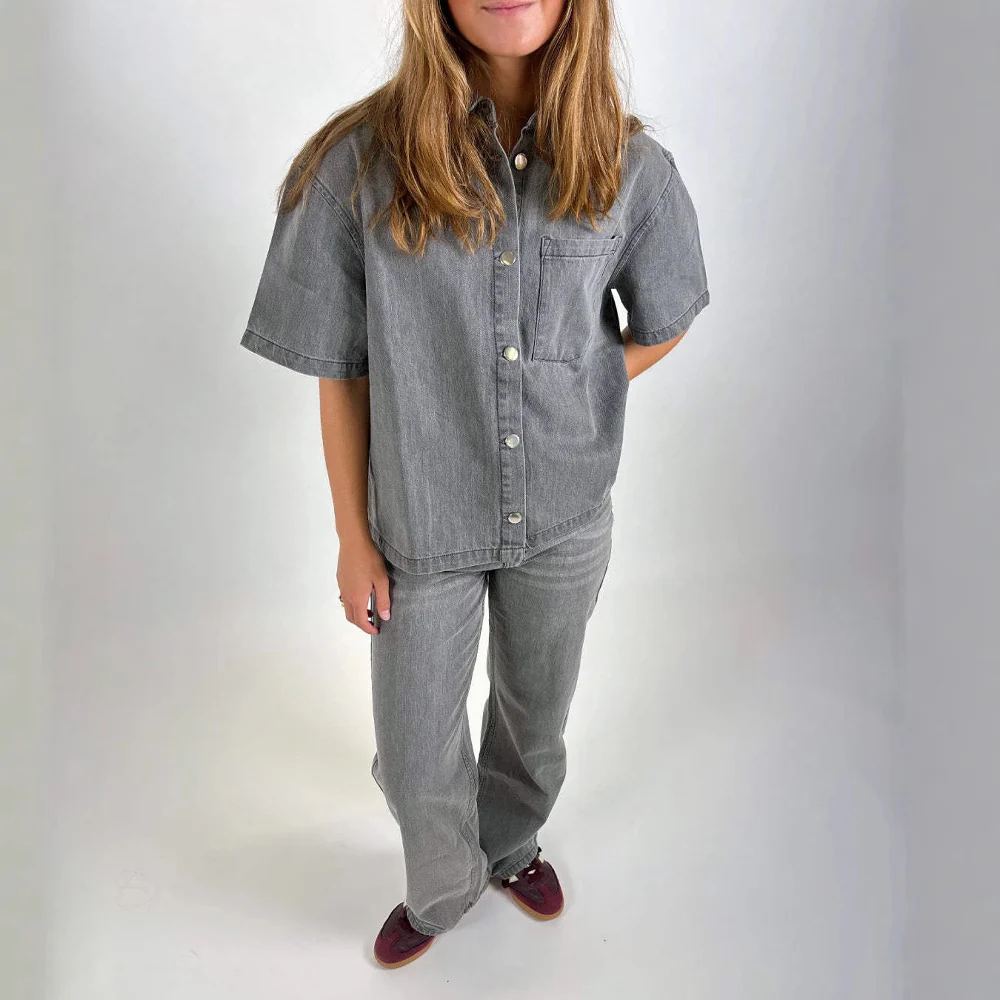Damen Oversized Denim-Hemd mit kurzen Ärmeln und aufgesetzten Taschen Heidi-Mode - Image 4