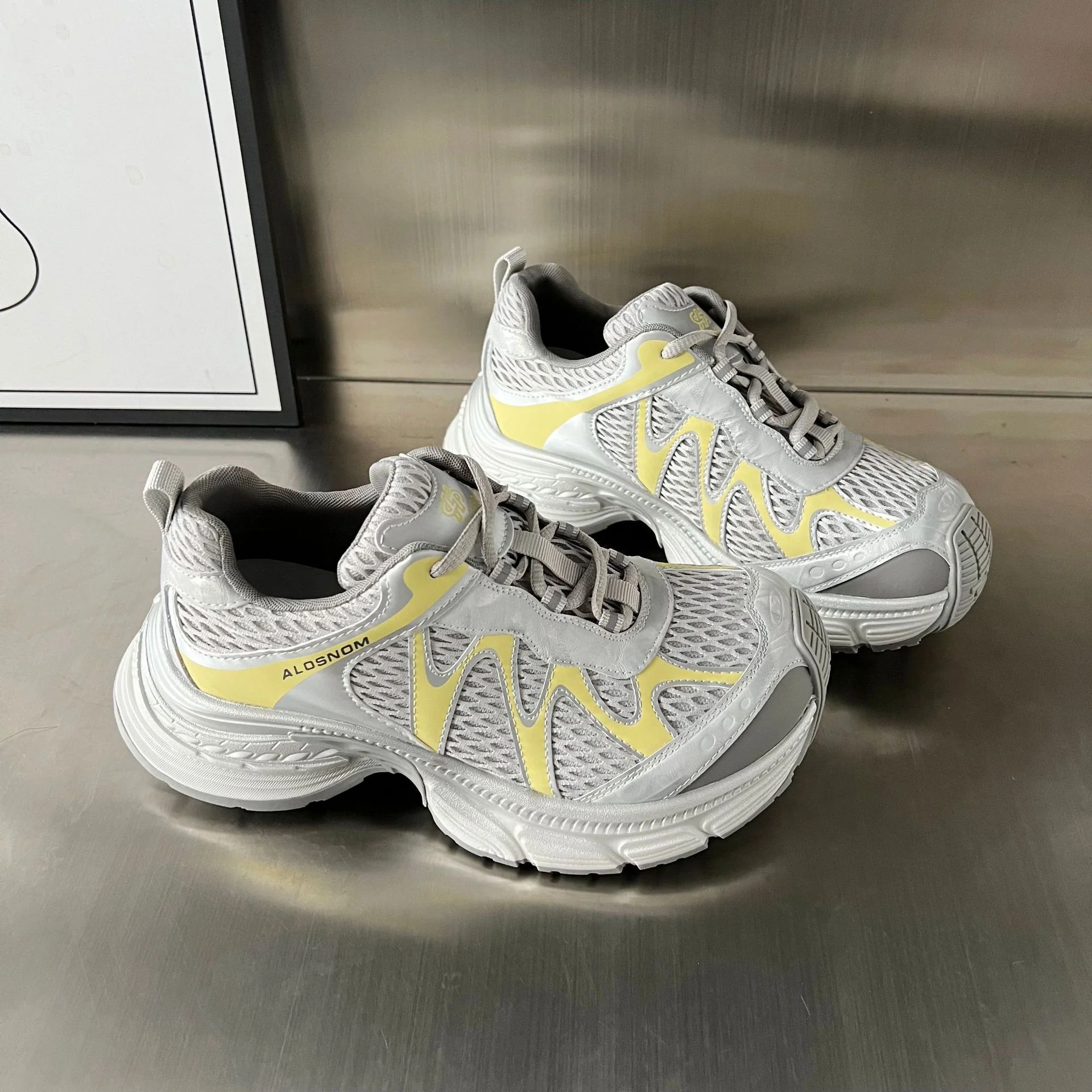 Damen Performance Sneakers mit innovativer Mesh-Oberfläche und dämpfendem Fußbett Heidi Mode - Image 4