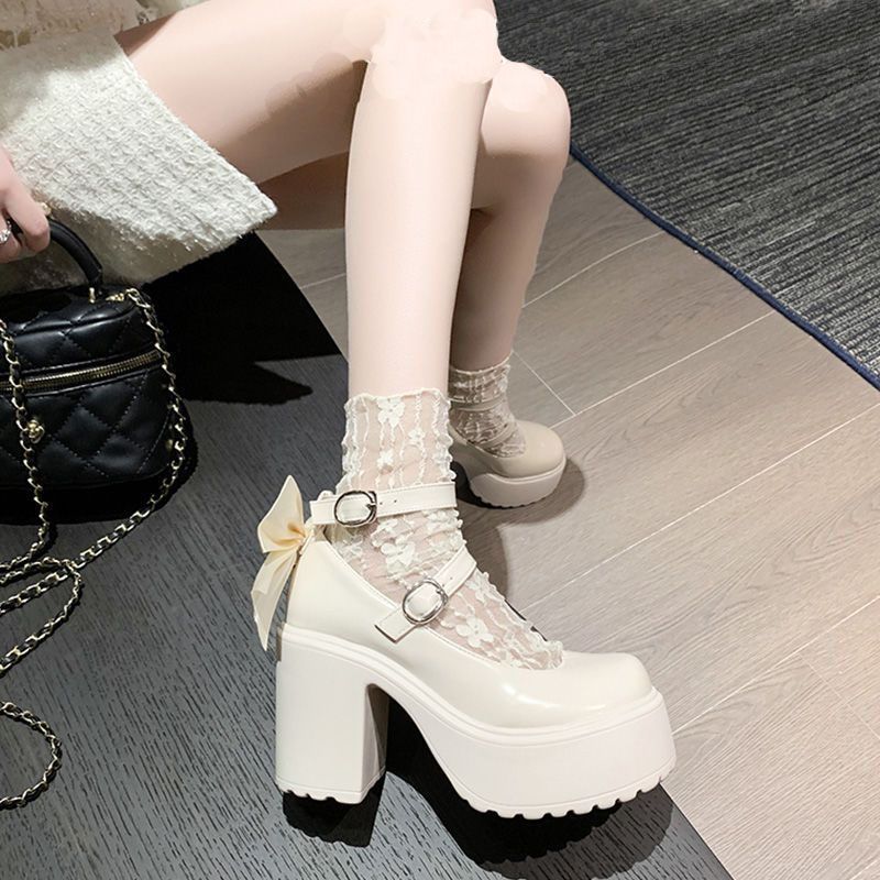 Damen Plateau-Pumps mit dekorativem Riemchen und eleganter Schnalle Heidi Mode - Image 2