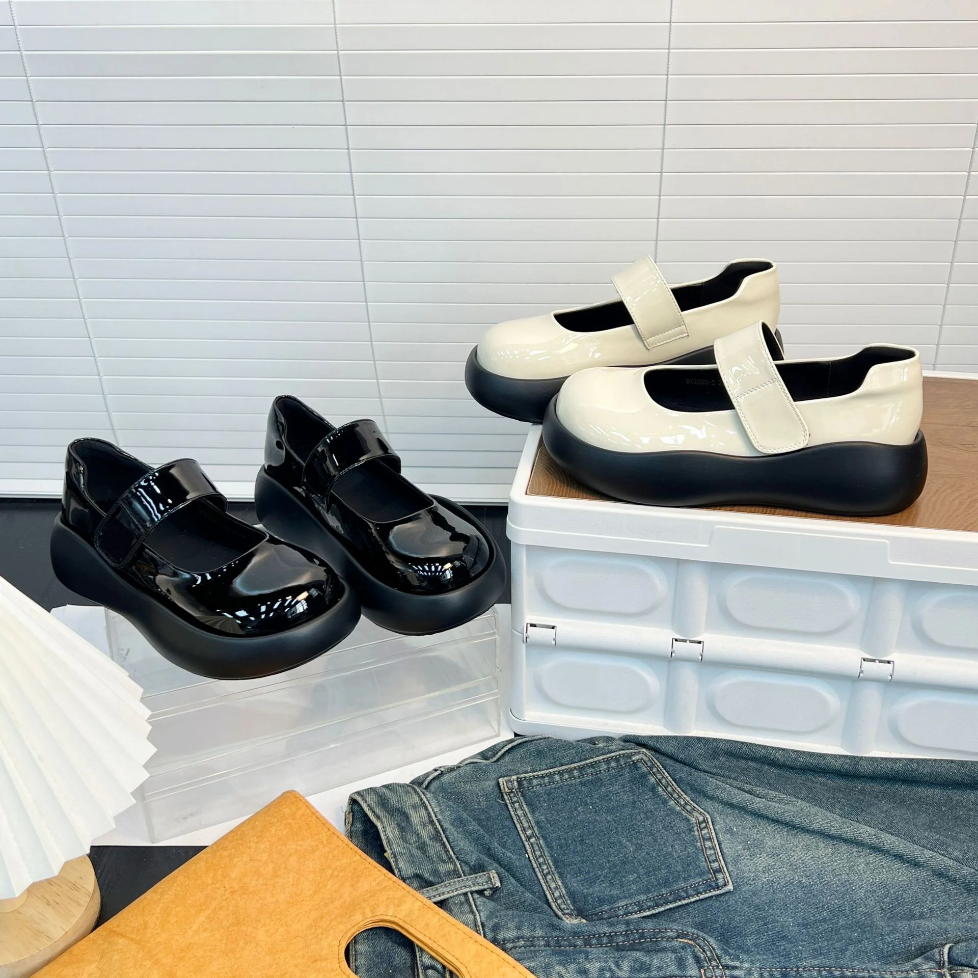 Damen Plateau Schnürschuhe mit praktischem Klettverschluss und trendigem Design Heidi Mode - Image 3