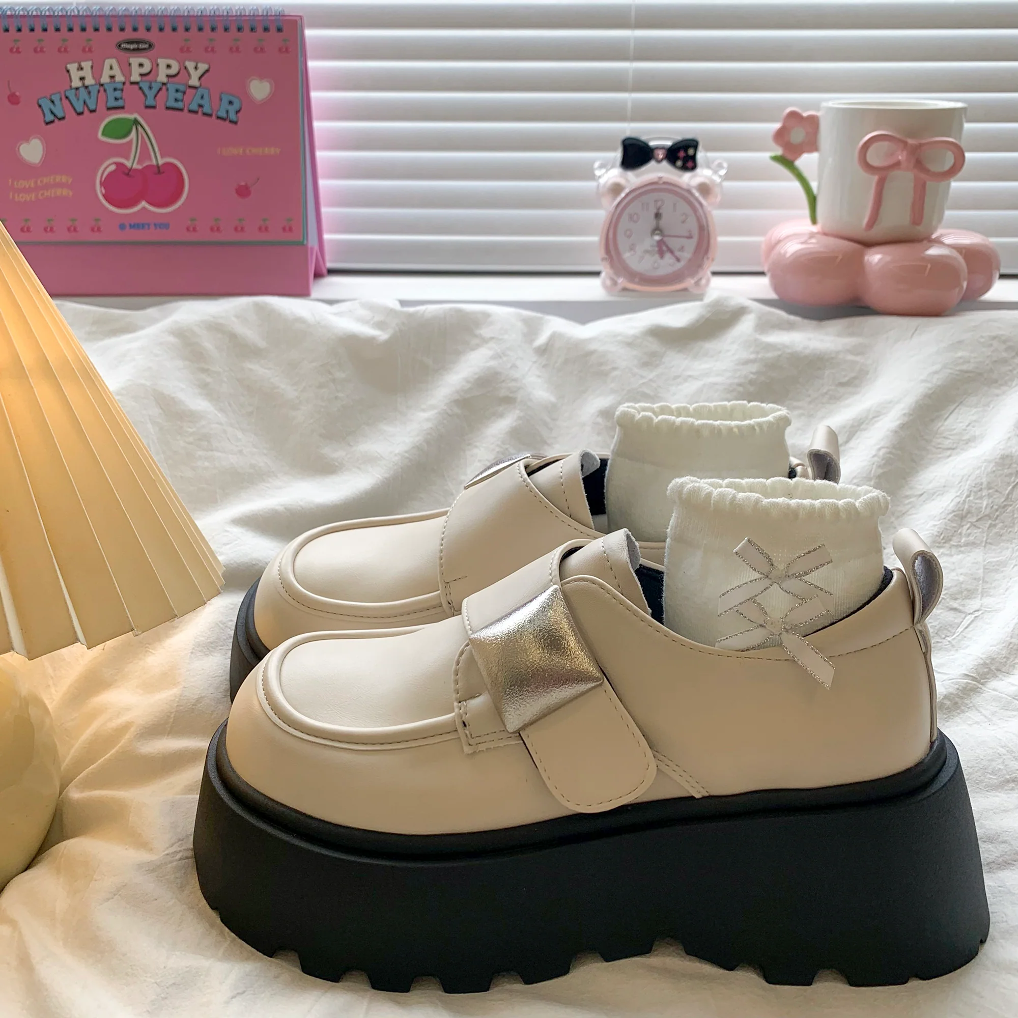 Damen Plateau-Schuhe mit modischem Riemen und eleganter Schnalle Heidi Mode - Image 2