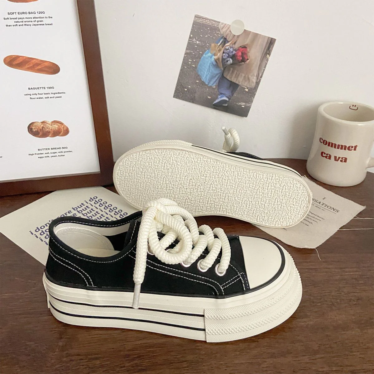 Damen Plateau-Sneaker mit dicker Sohle und stylischem Schnürdesign Heidi Mode