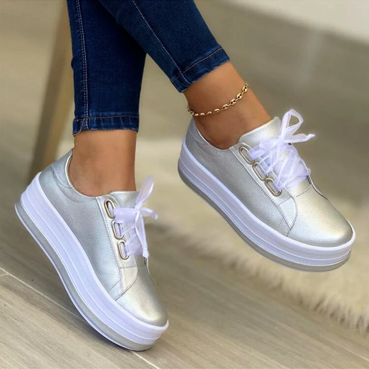 Damen Plateau-Sneaker mit elegantem Metallic-Finish und modischem Schnürsystem Heidi Mode - Image 4