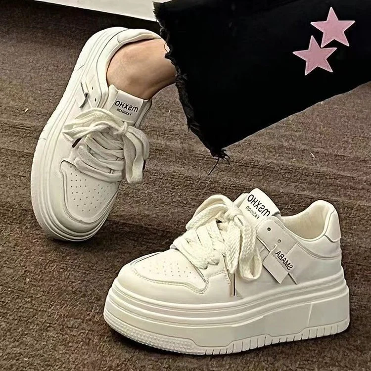 Damen Plateau-Sneaker mit modischem Design und bequemer Dämpfung Heidi Mode - Image 2