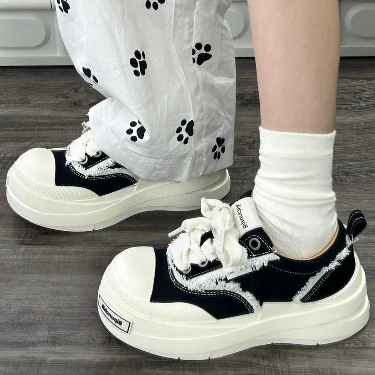 Damen Plateau-Sneaker mit modischem Design und großzügiger Dämpfung Heidi Mode