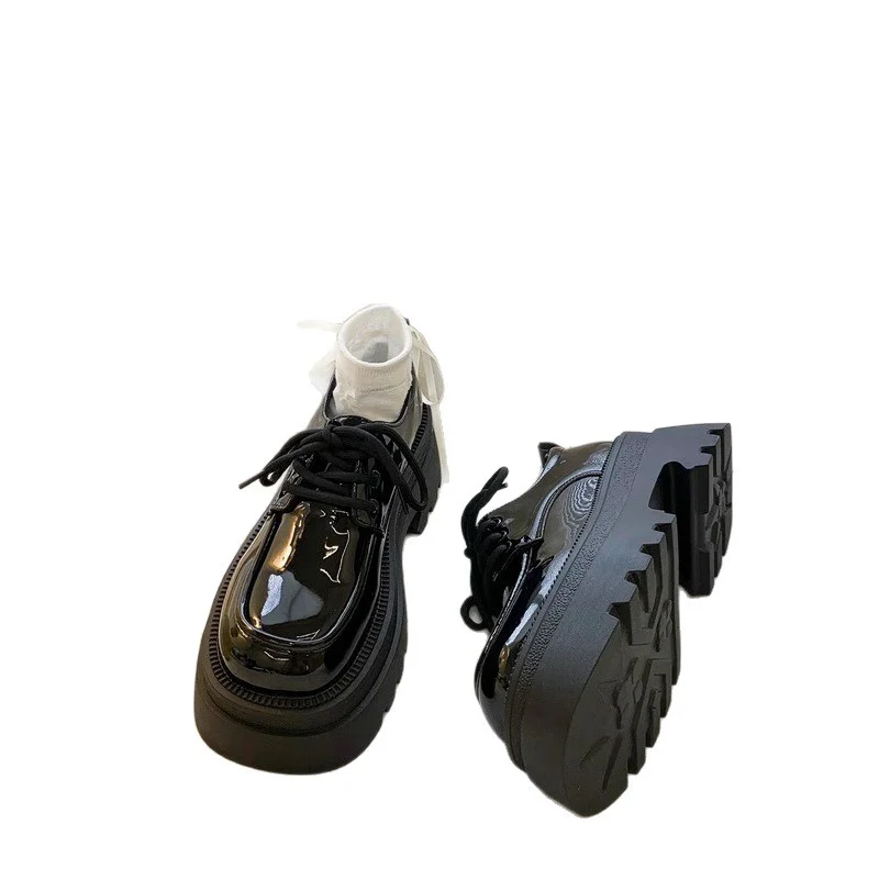 Damen Plateau-Sneaker mit robustem Sohlenprofil und stilvollem Design Heidi Mode - Image 5