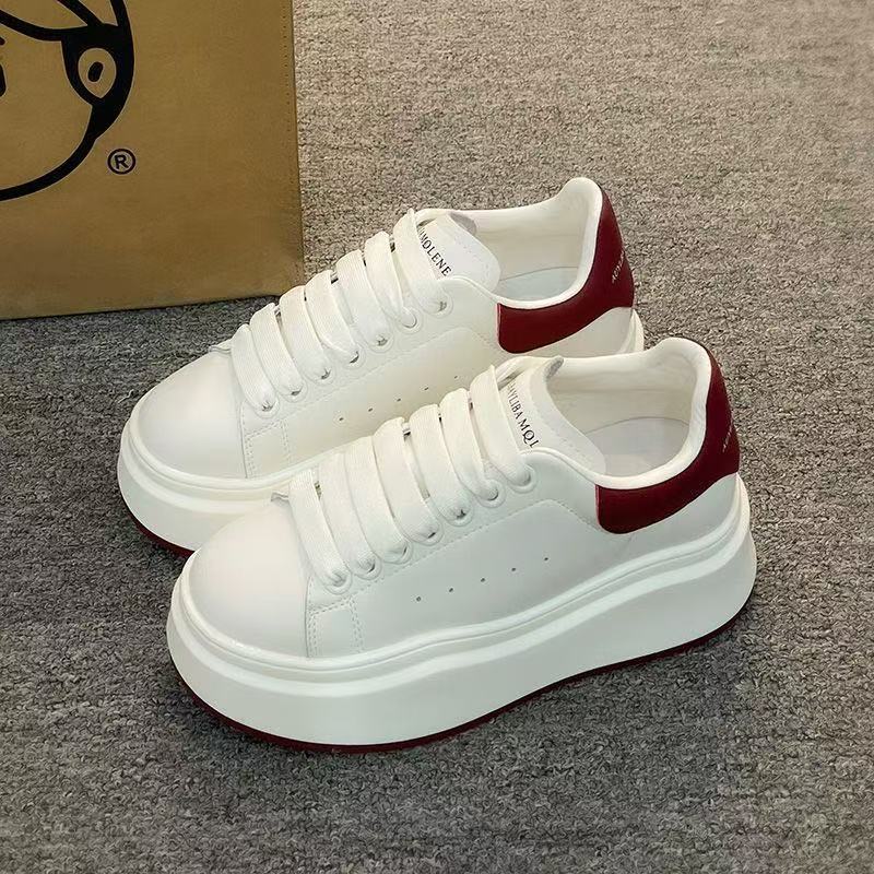 Damen Plateau-Sneaker mit stilisierter Silhouette und gepolsterter Sohle Heidi Mode - Image 2