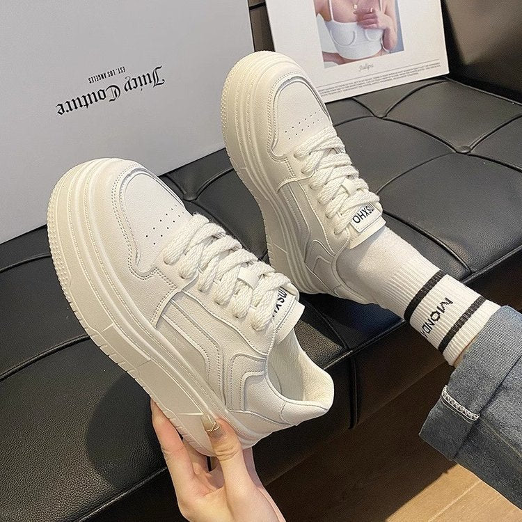 Damen Plateau-Sneaker mit stylischem Kontrastdetails und komfortabler Dämpfung Heidi Mode - Image 4