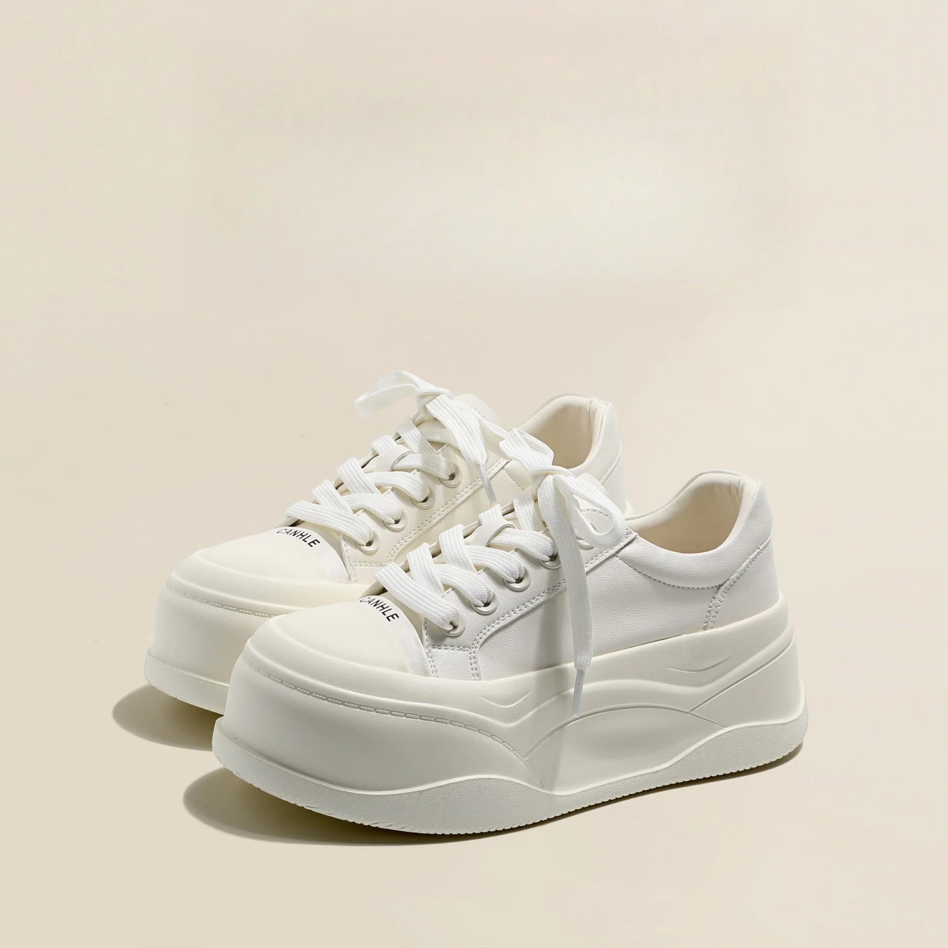 Damen Plateau-Sneaker mit trendigem Design und komfortabler Dämpfung Heidi Mode - Image 6