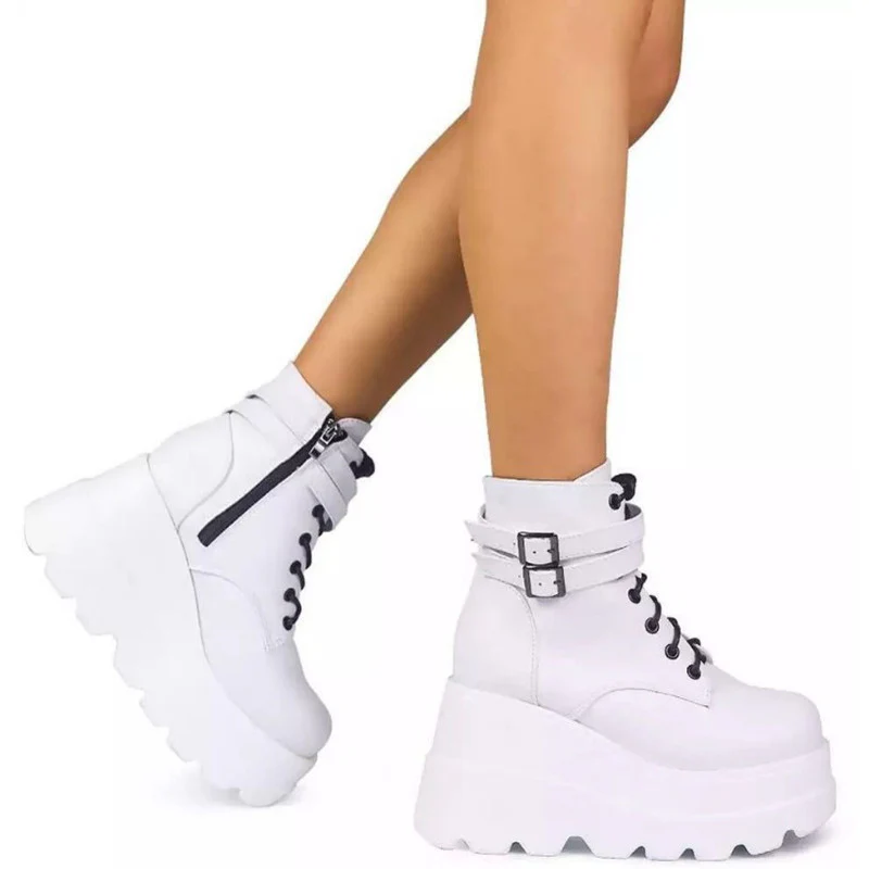 Damen Plateau-Stiefel mit modischem Schnallen-Design und praktischem Reißverschluss Heidi Mode - Image 2