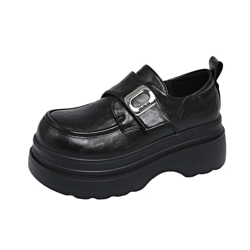 Damen Plateauschuhe mit dekorativen Riemen und modischem Detail Heidi Mode - Image 7