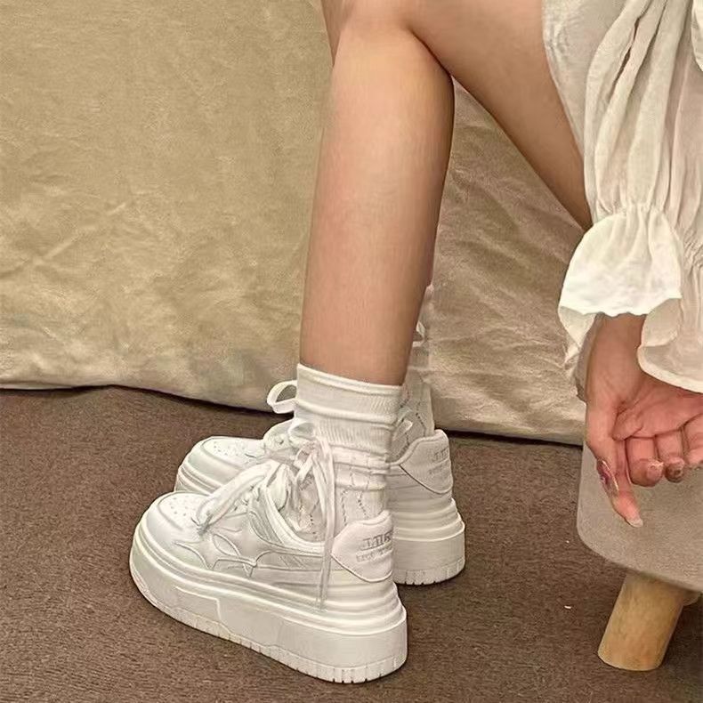 Damen Plattform-Sneaker mit atmungsaktivem Leder-Obermaterial und dämpfender Sohle Heidi Mode - Image 3