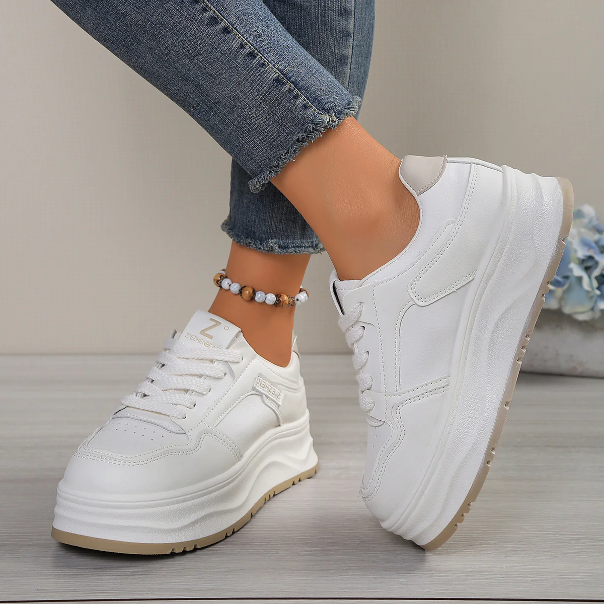 Damen Plattform-Sneaker mit bequemer dämpfender Sohle und modischem Design Heidi Mode - Image 2