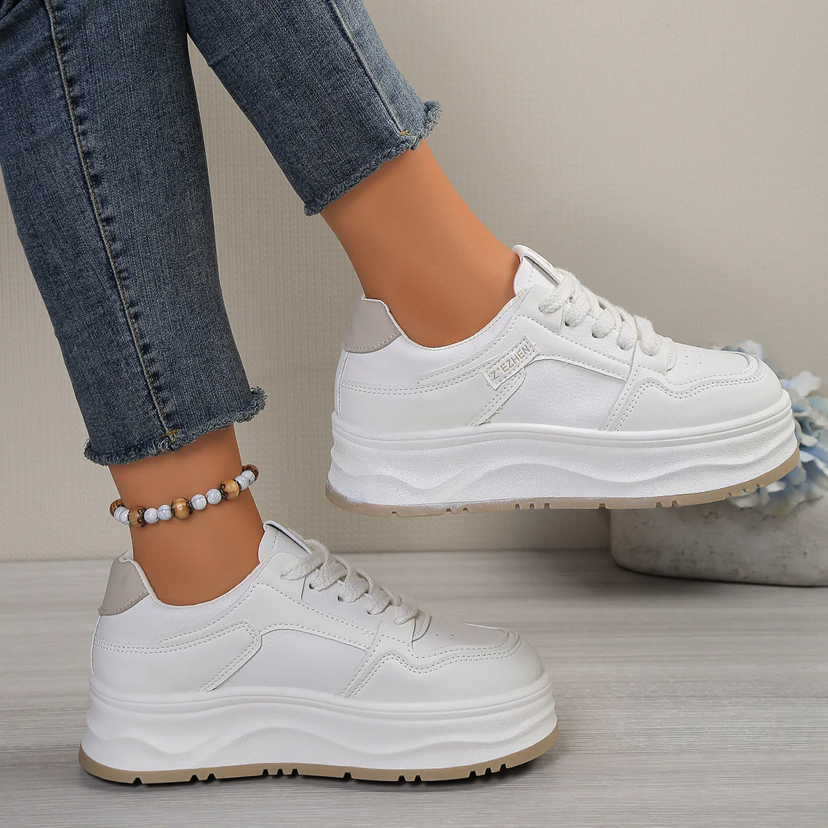 Damen Plattform-Sneaker mit bequemer dämpfender Sohle und modischem Design Heidi Mode - Image 4