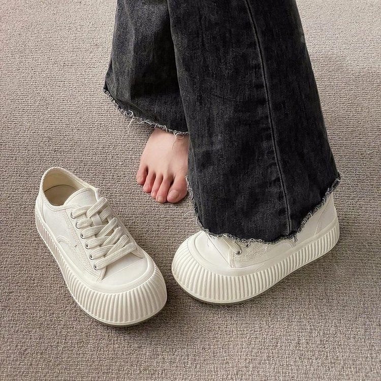 Damen Plattform-Sneaker mit eleganter Riffelkonstruktion und bequemer Dämpfung Heidi Mode - Image 2