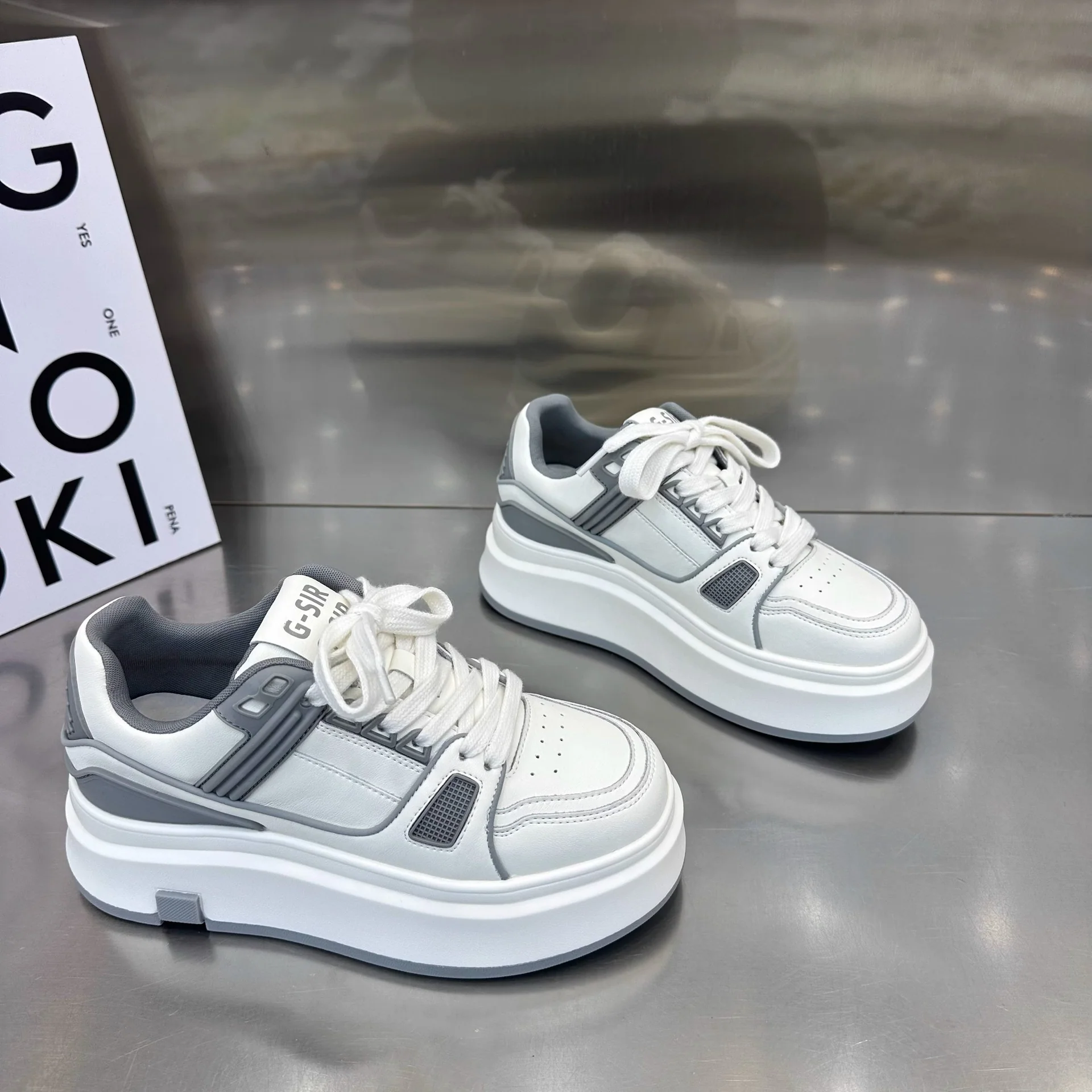 Damen Plattform-Sneaker mit modischem Design und bequemer Dämpfung Heidi Mode - Image 6
