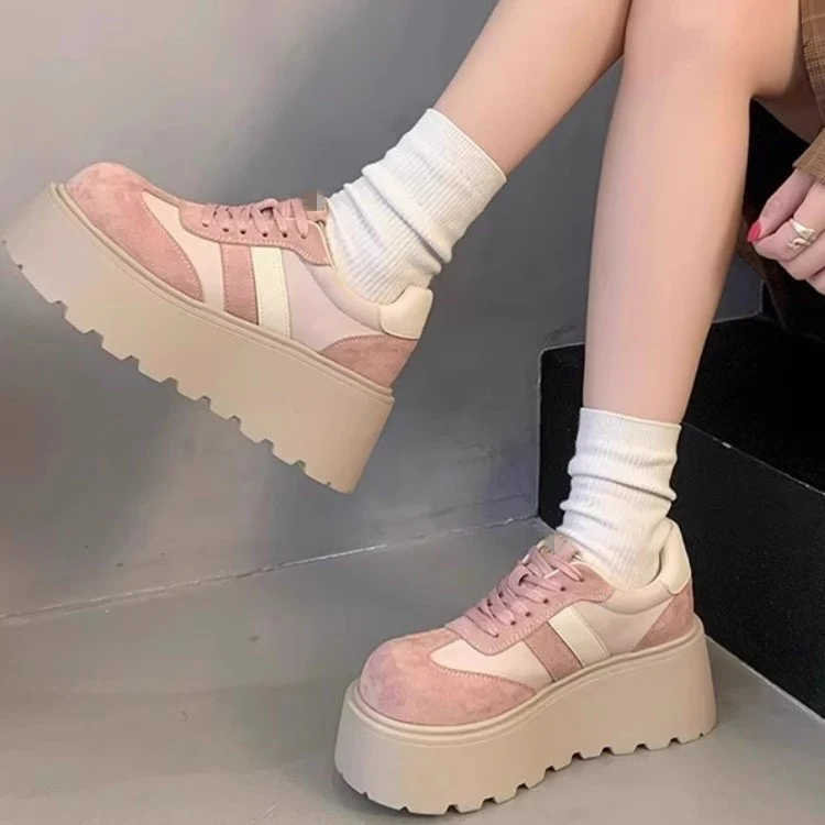 Damen Plattform-Sneaker mit modischem Veloursleder und ergonomischer Sohle Heidi Mode - Image 4
