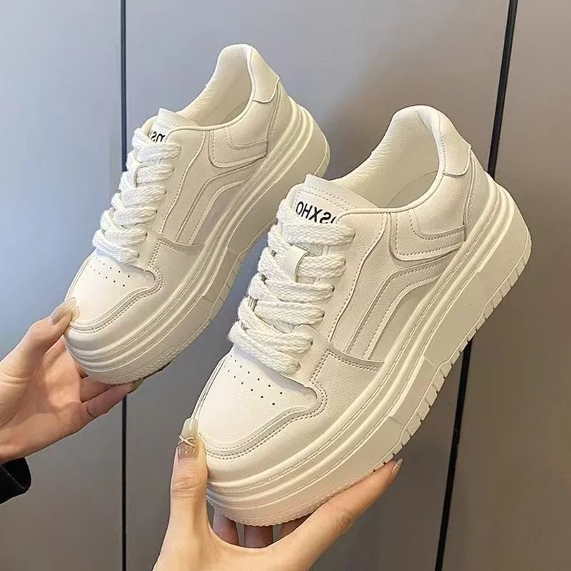 Damen Plattform-Sneaker mit sportlichem Design und verstärktem Ferseneinsatz Heidi Mode - Image 2