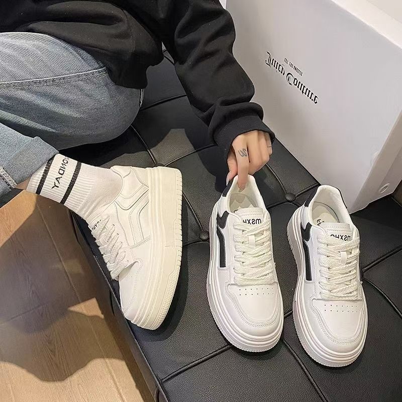Damen Plattform-Sneaker mit sportlichem Design und verstärktem Ferseneinsatz Heidi Mode - Image 3