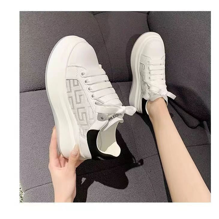 Damen Plattform-Sneaker mit trendiger Schnürung und außergewöhnlichem Design Heidi Mode - Image 4