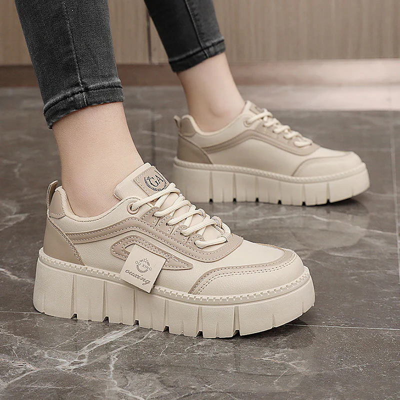 Damen Plattform Sneakers mit dämpfendem Sohlenprofil und sportlichem Design Heidi Mode - Image 4