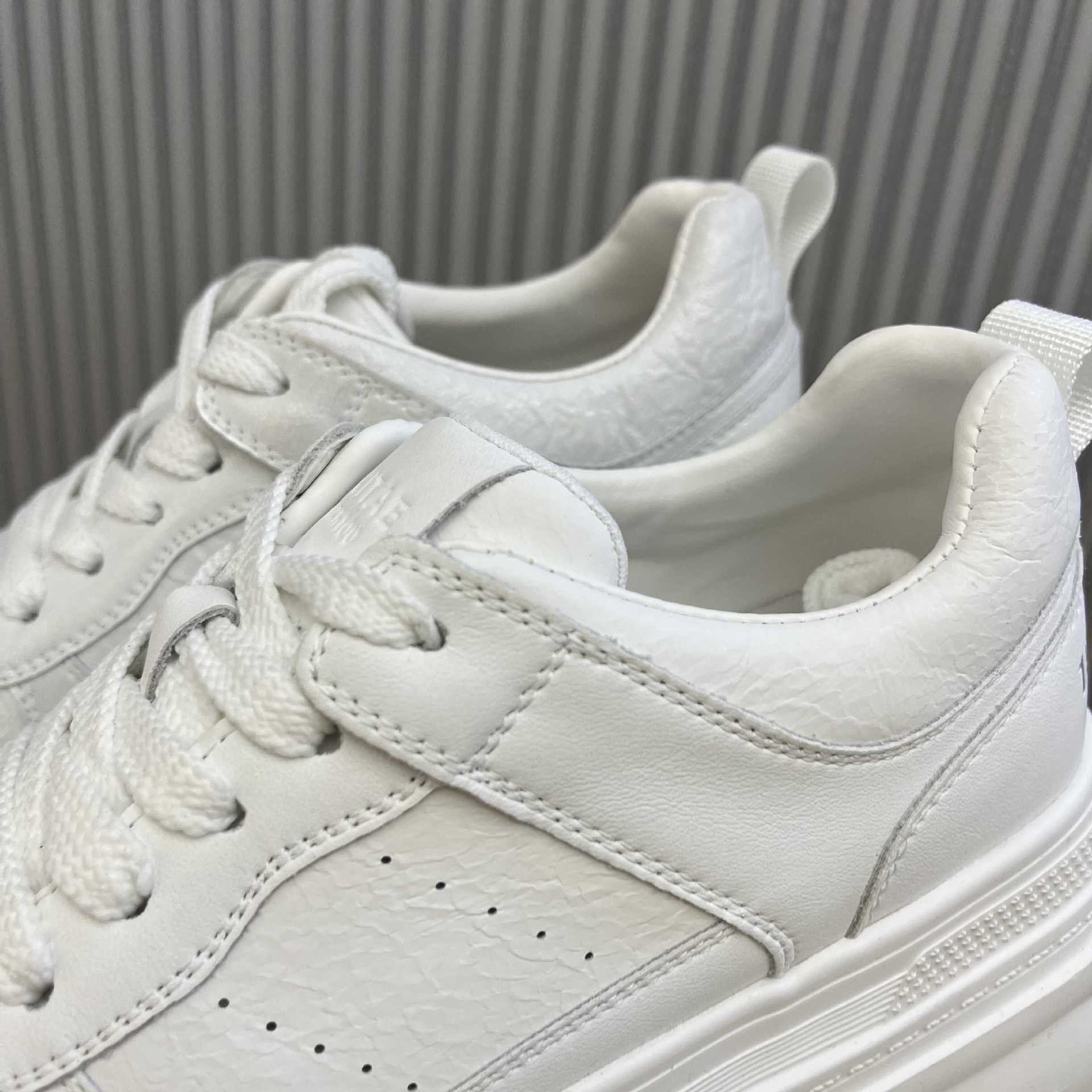 Damen Plattform Sneakers mit modernem Design und atmungsaktiver Netzstruktur Heidi Mode - Image 4