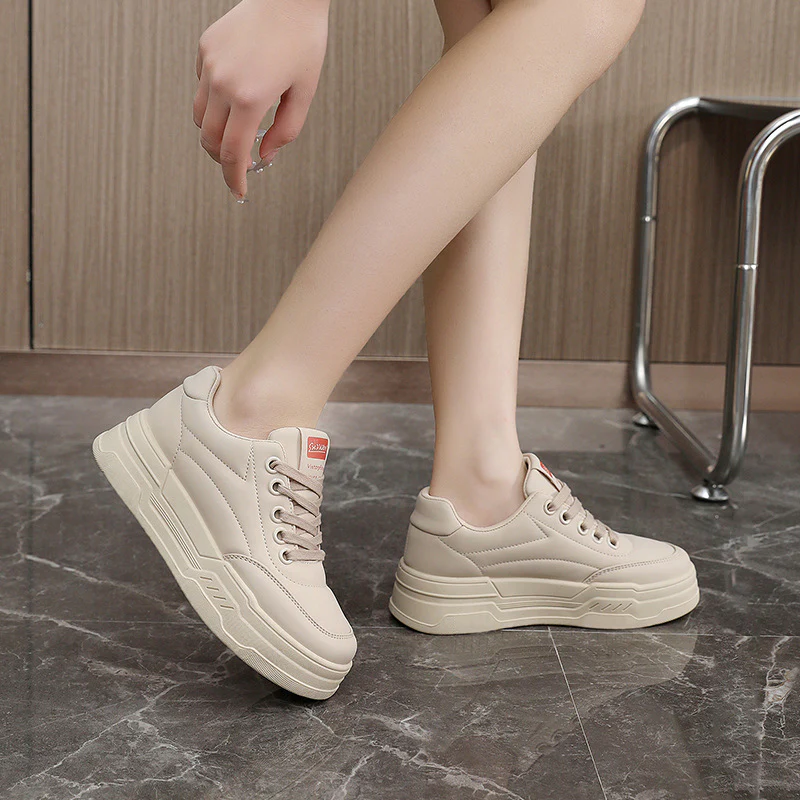 Damen Plattform Sneakers mit robustem Sohlenprofil und sportlichem Design Heidi Mode - Image 3