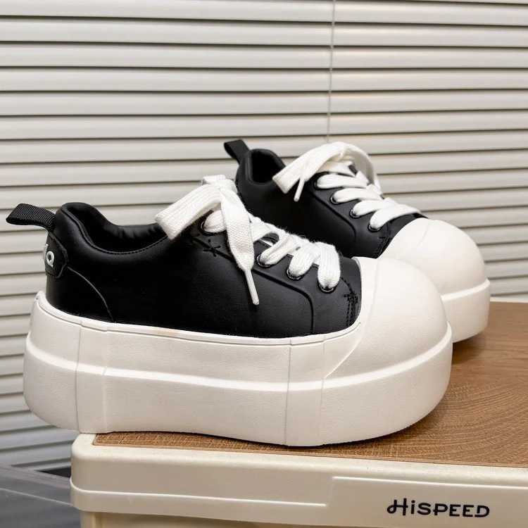 Damen Plattform Sneakers mit trendiger Gummi-Laufsohle und markantem Obermaterial Heidi Mode - Image 4