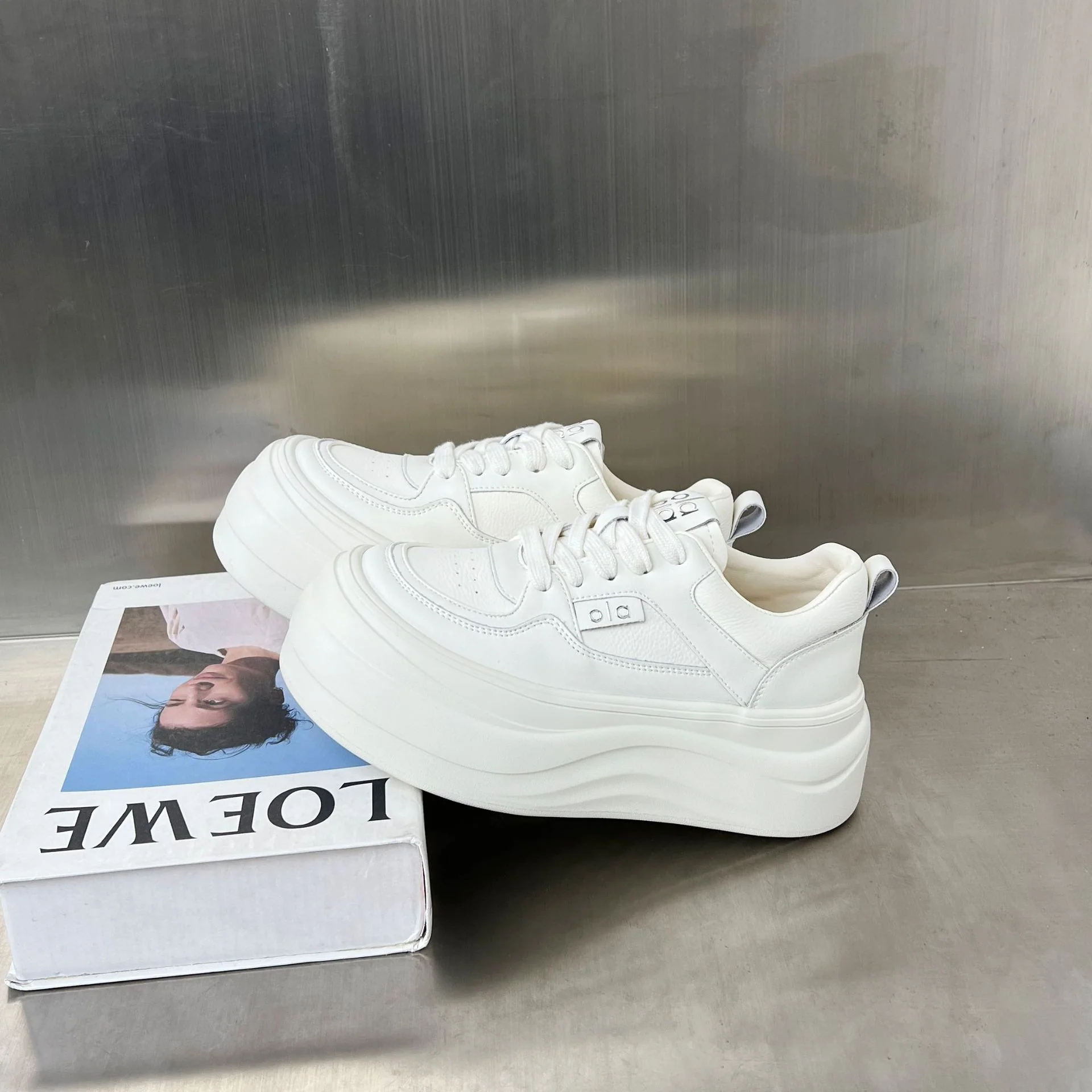 Damen Plattform Sneakers mit trendiger Silhouette und atmungsaktiver Obermaterialbeschaffenheit Heidi Mode - Image 4