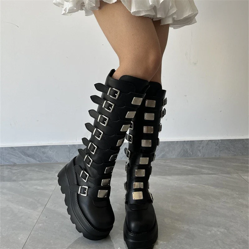 Damen Plattform Stiefel mit modischem Schnallen-Design und stabiler Sohle Heidi Mode - Image 3