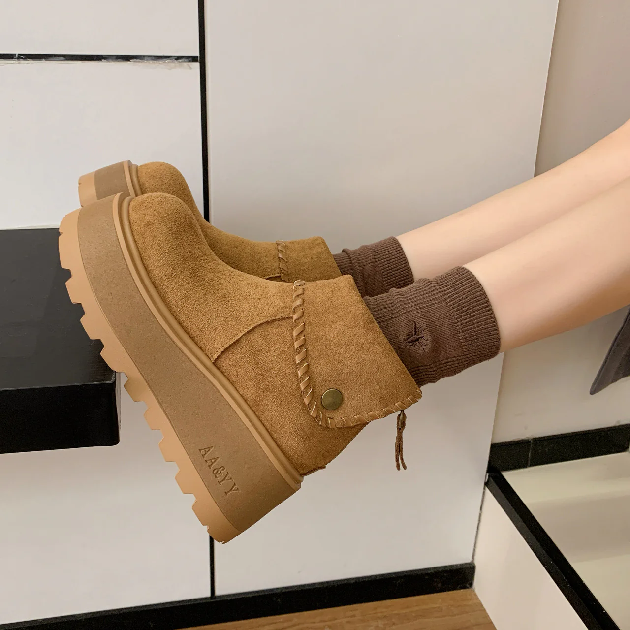 Damen Plattformstiefeletten mit hochgezogenem Schaft von Heidi Mode - Image 3