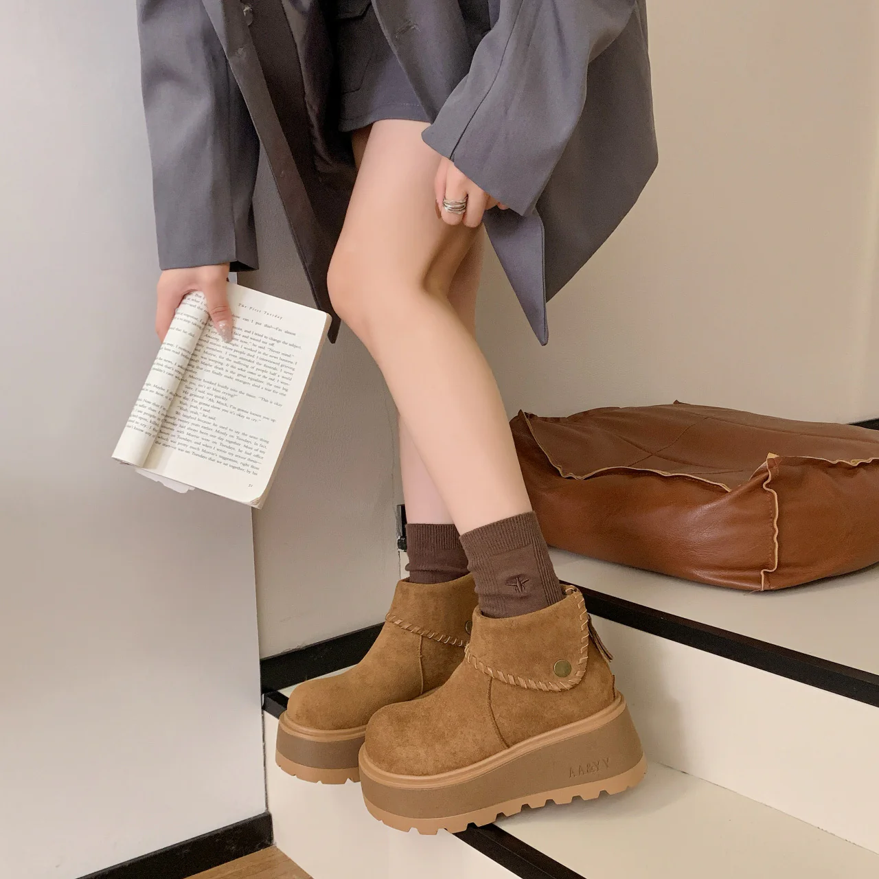 Damen Plattformstiefeletten mit hochgezogenem Schaft von Heidi Mode - Image 4