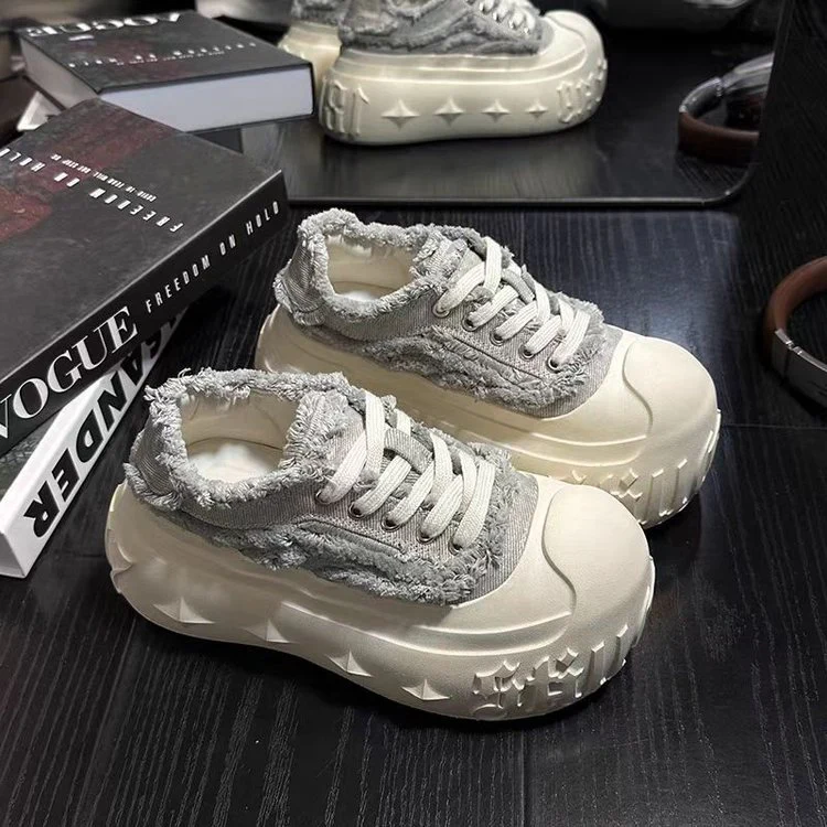 Damen Plüschige Chunky Sneakers mit dicker Sohle Heidi Mode - Image 2