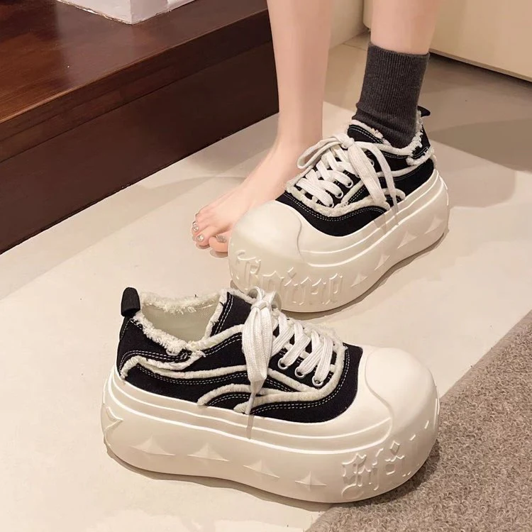Damen Plüschige Chunky Sneakers mit dicker Sohle Heidi Mode - Image 3