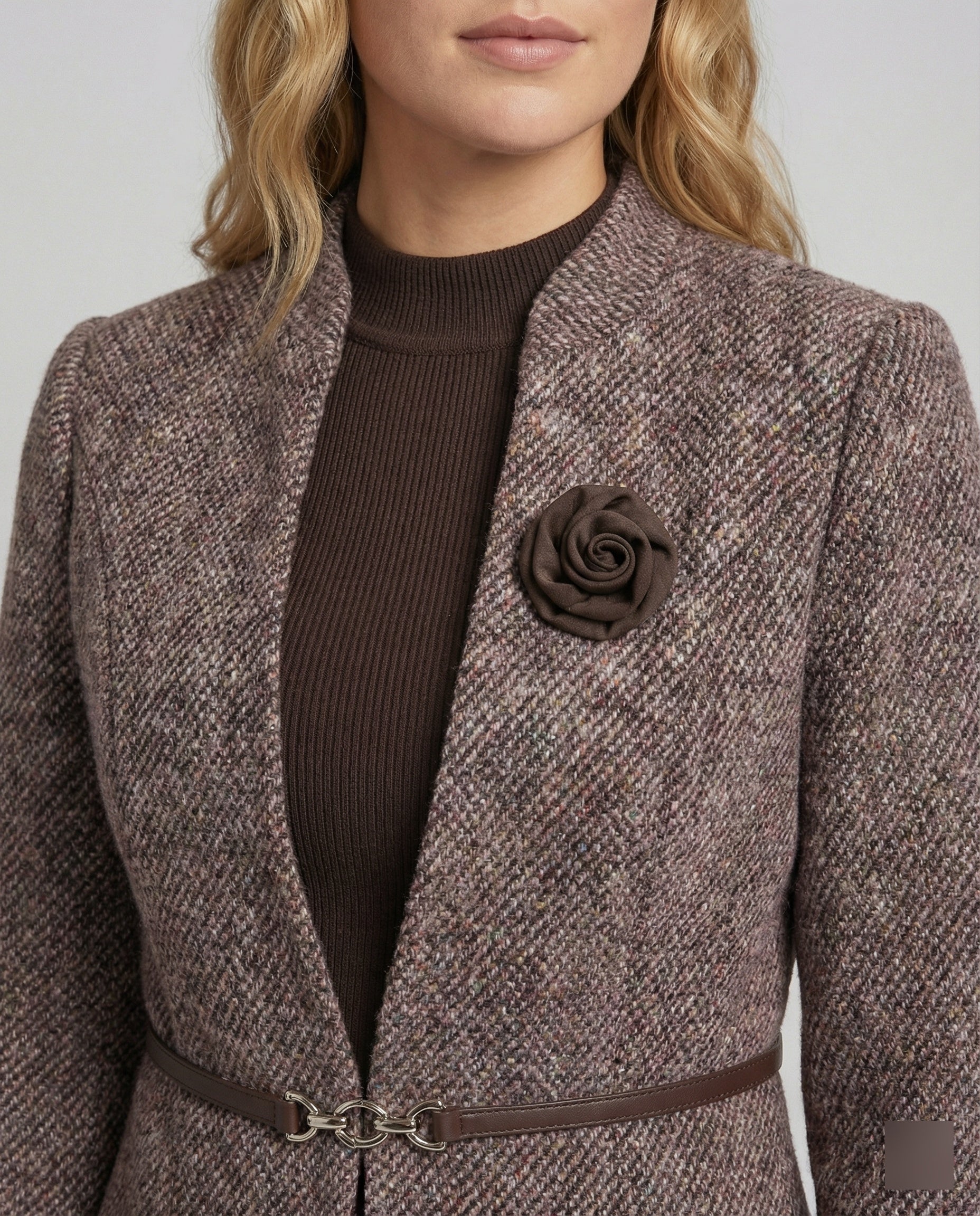Zweiteiliger Tweedanzug mit tailliertem Kurzblazer und knielangem Rock Heidi Mode - Image 5