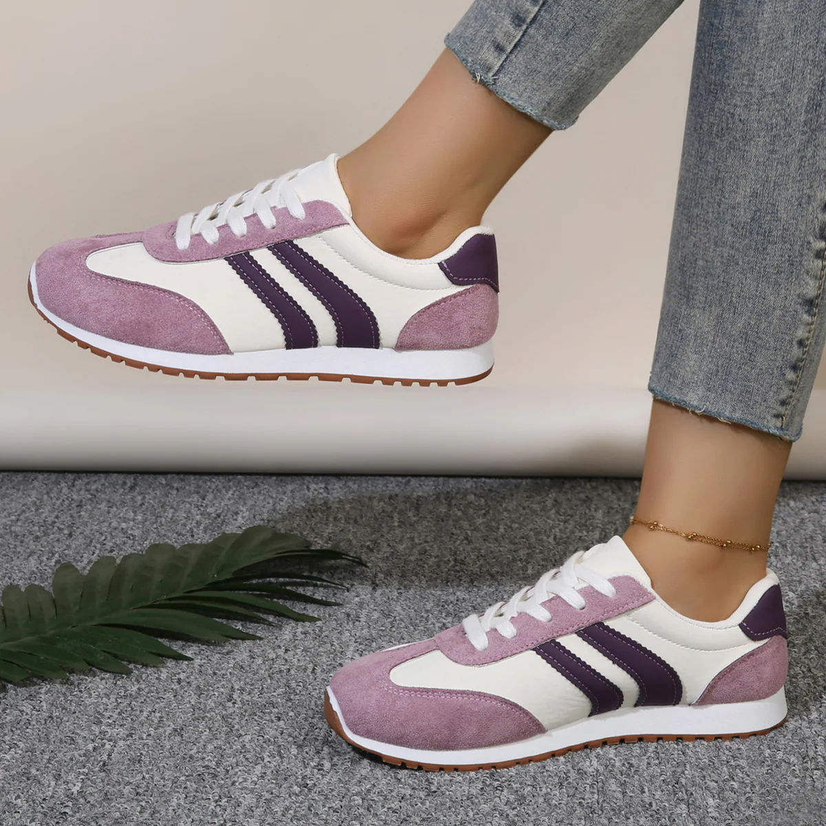 Damen Retro-Laufschuhe mit eleganten Akzenten und komfortabler Dämpfung Heidi Mode - Image 2