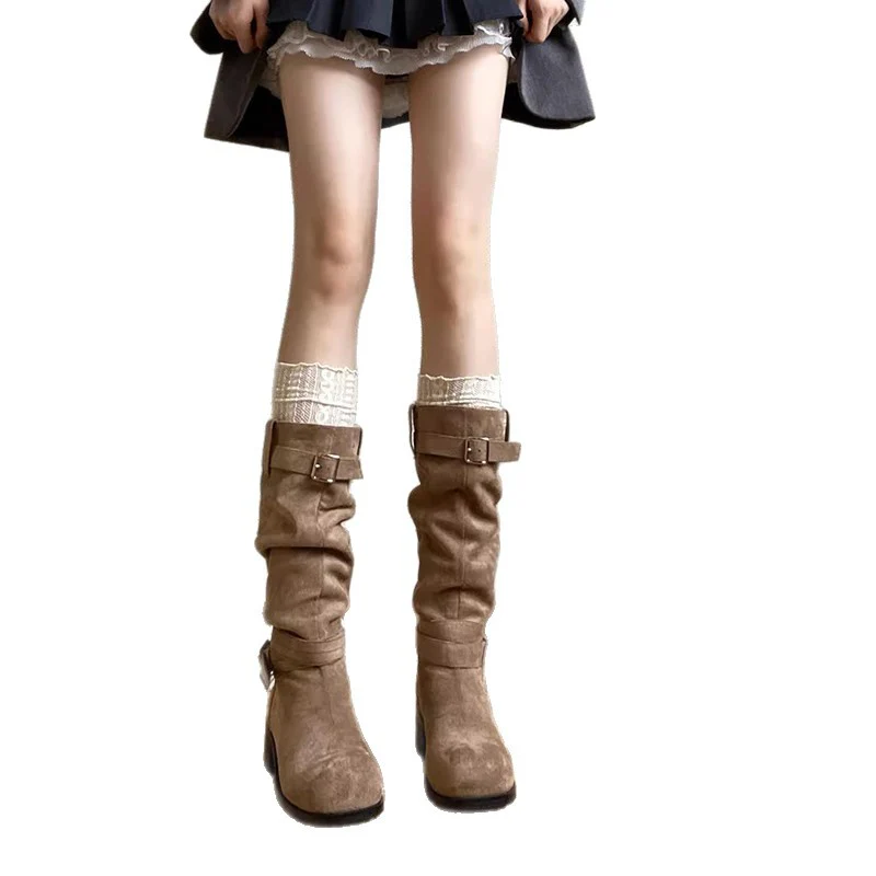Damen Schlupfstiefel mit modischer Schnallenverzierung und elegantem Faltenwurf Heidi Mode - Image 5