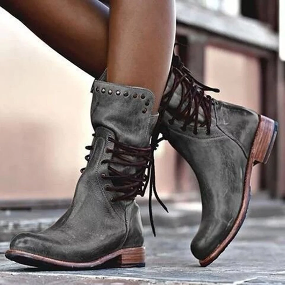 Damen Schnürstiefel mit dekorativen Nieten und robuster Profilsohle Heidi Mode - Image 4