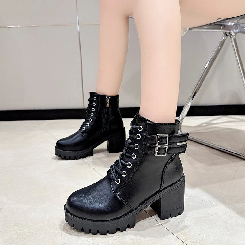 Damen Schnürstiefeletten mit modischen Schnallen und robustem Blockabsatz Heidi Mode - Image 2