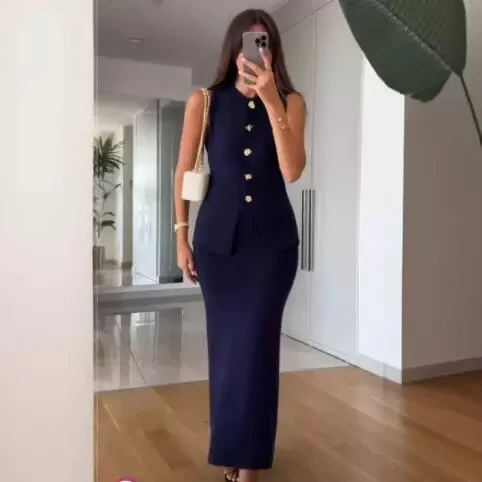 Damen Set aus ärmellosem Oberteil mit Knopfdetails und schwingendem Rock Heidi-Mode - Image 2